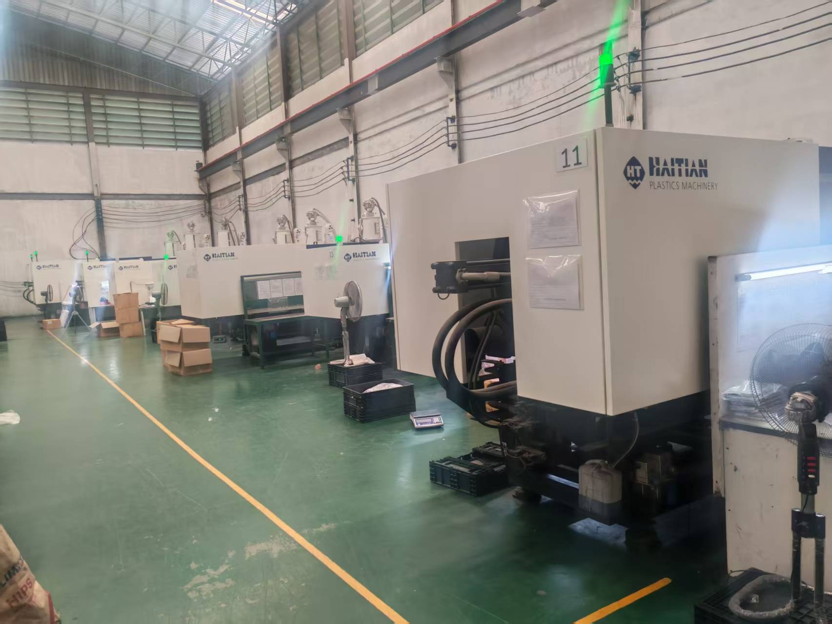 Thailand-Manufactured: Premium Plastic & Stainless Steel Foodware – Your Trusted