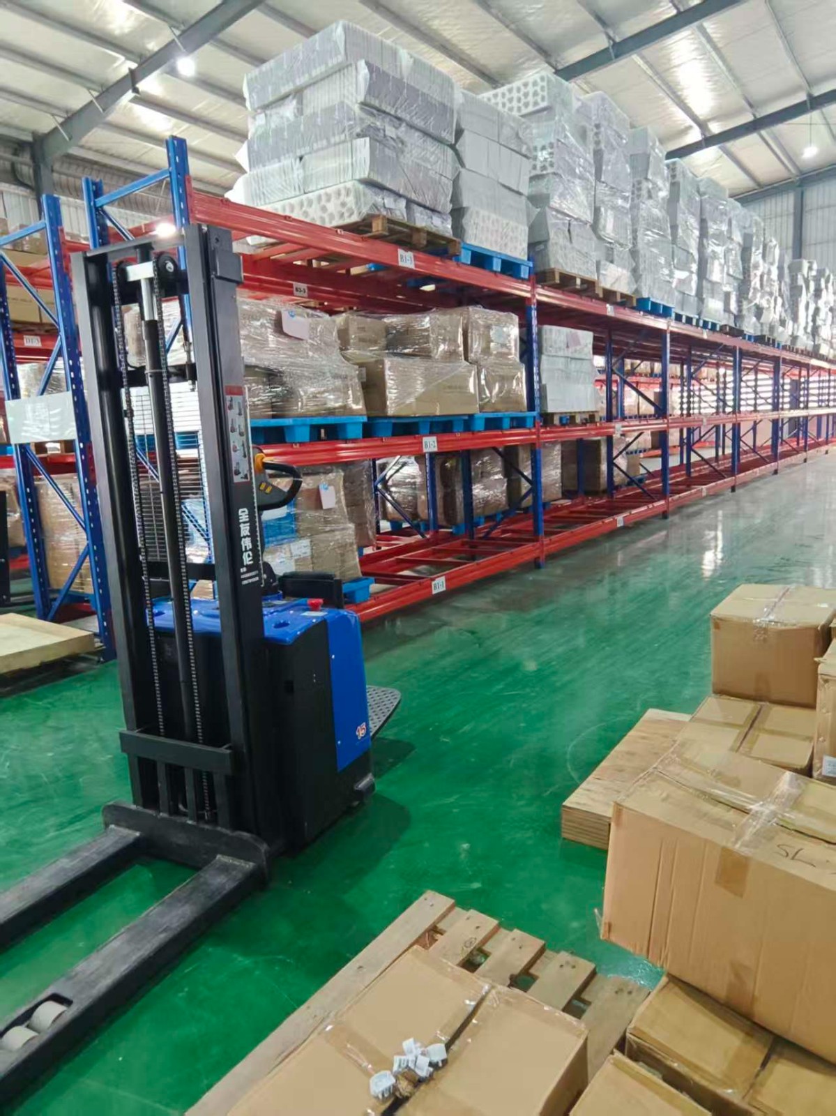 Thailand-Manufactured: Premium Plastic & Stainless Steel Foodware – Your Trusted